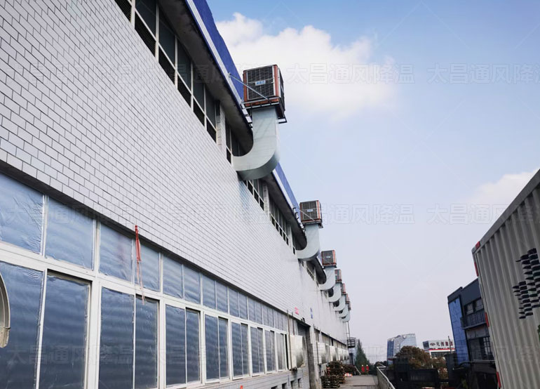 車(chē)間除塵通風(fēng)降溫方案設(shè)備潤(rùn)東方節(jié)能環(huán)?？照{(diào)