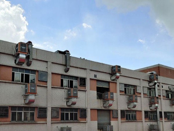 東莞環(huán)?？照{(diào)廠家.1.5KW環(huán)?？照{(diào).車間降溫設(shè)備