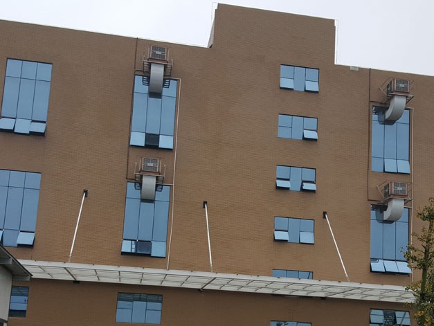 湖南某化工廠潤東方環(huán)?？照{(diào)降溫工程