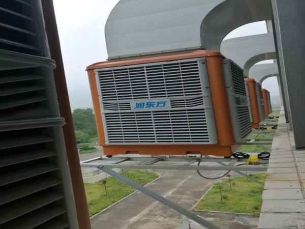 環(huán)?？照{(diào)的降溫效果也和送風(fēng)管道的設(shè)計有關(guān)